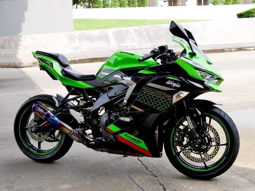 Kawasaki Ninja ZX-25R ปี 2021 รถมือสองคุณภาพดีมาก