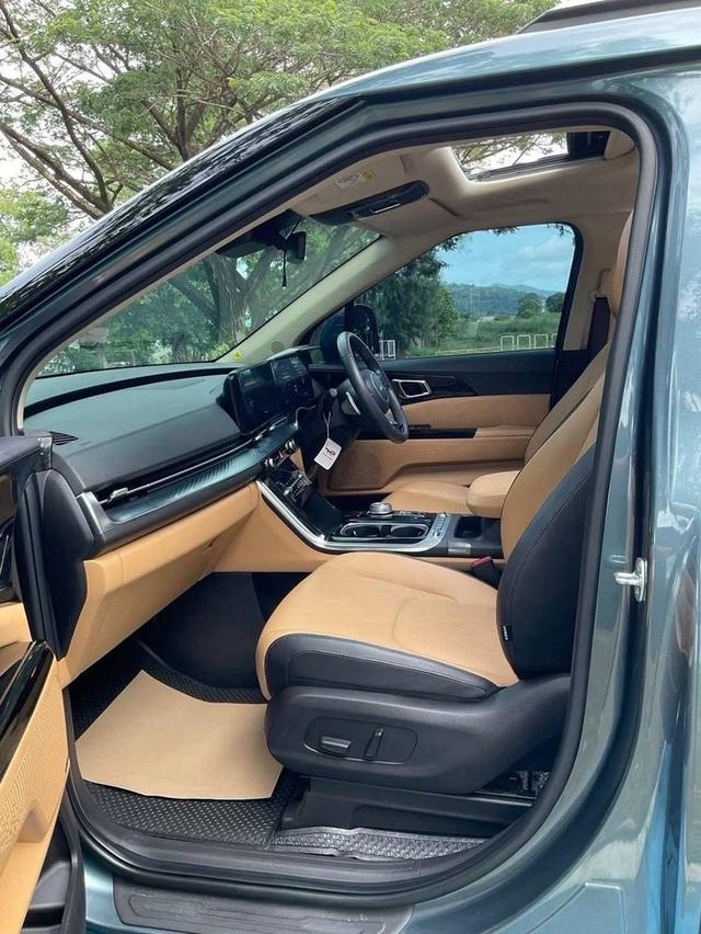 KIA Carnival 2.2 SXL 8AT (2024) 10