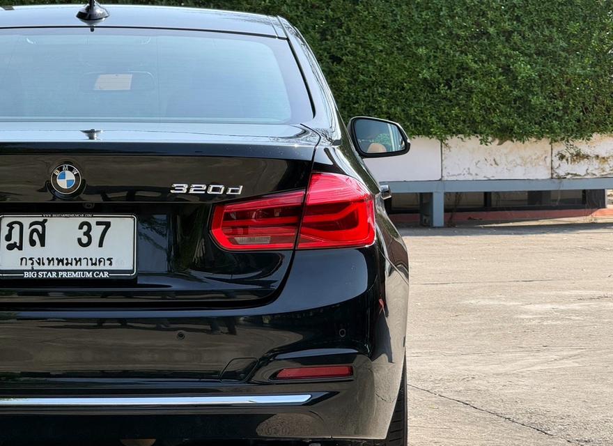 2019 BMW 320D F30 LCI รถออกศูนย์ BMW THAILAND รถวิ่งน้อย เข้าศูนย์ทุกระยะ รถไม่เคยมีอุบัติเหตุครับ รูปที่ 9