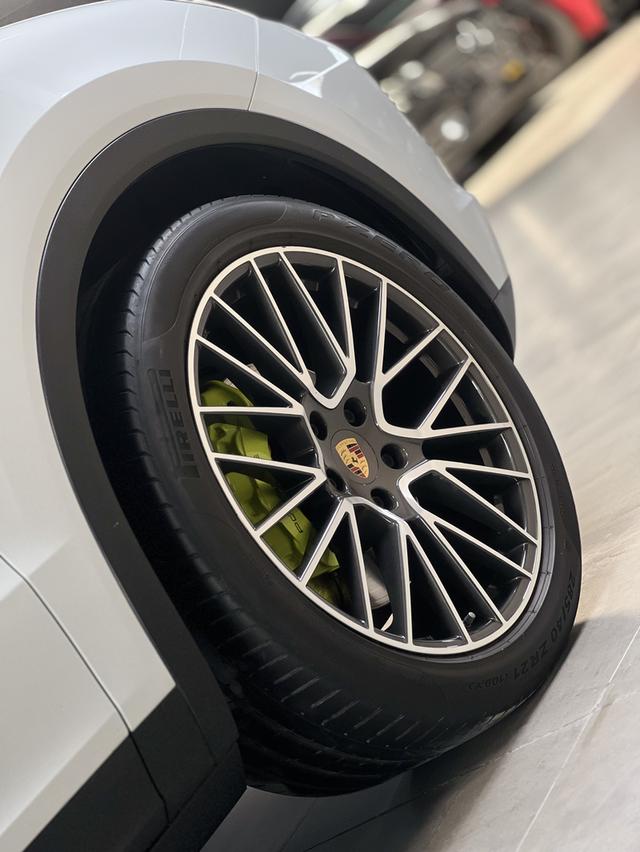 porsche Cayenne 3.0 E Hybird 12