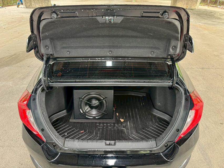 🚗 2019 Honda CIVIC 1.8 EL AT รูปที่ 18