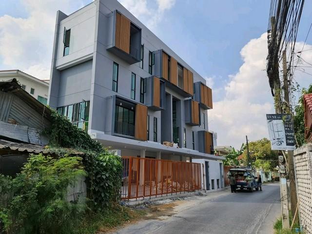 ให้เช่าโฮมออฟฟิศ3.5ชั้นย่านรัชดาลาดพร้าวลาดพร้าววังหินโชคชัย4 ใกล้MRTลาดพร้าว ใกล้ศาลรัชดา ซอยรัชดา32,ซอยลาดพร้าว23 8