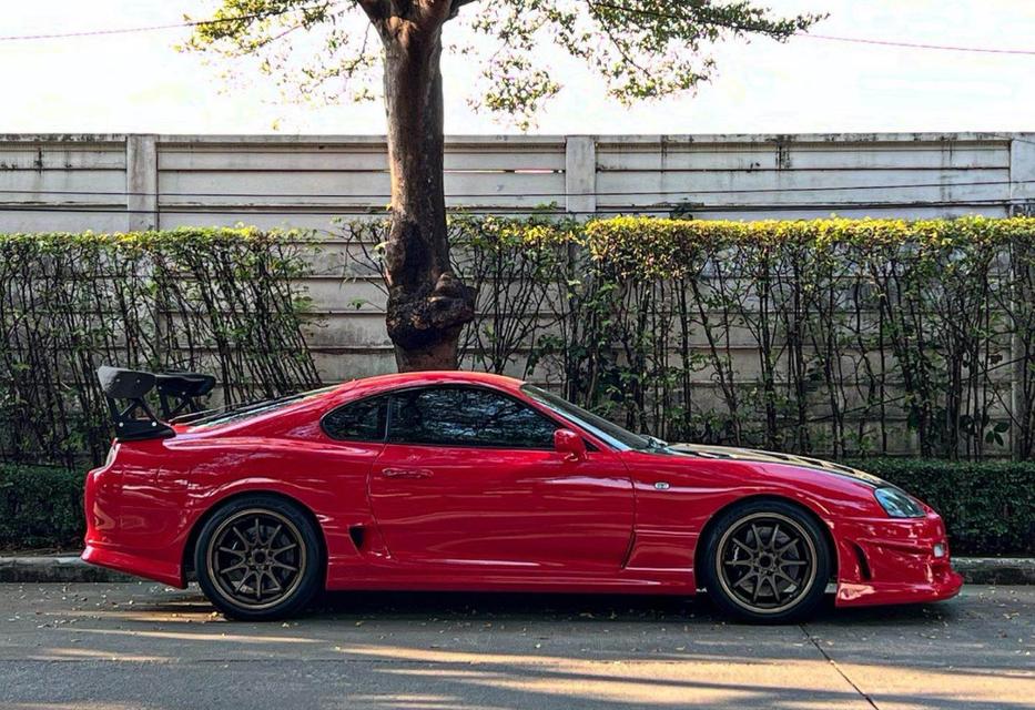 ส่งต่อรถสปอร์ต Toyota Supra 2