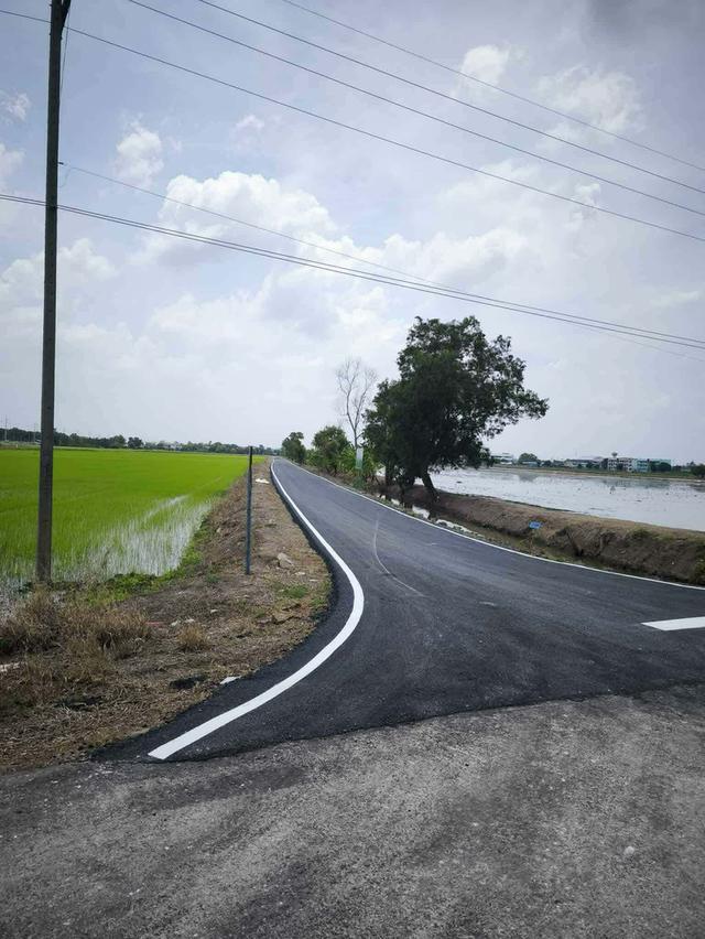 ที่ดินที่น่าจับจองก่อนสะพานข้ามแม่น้ำสามโคกปทุมธานีเสร็จ 2