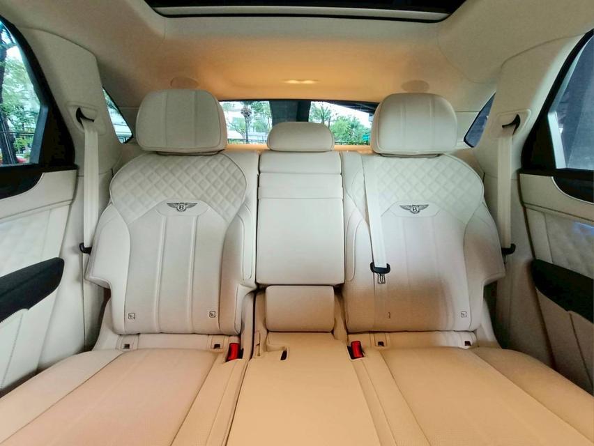 รหัสรถ PEAT53 Bentley Bentayga Hybrid (demo) 10