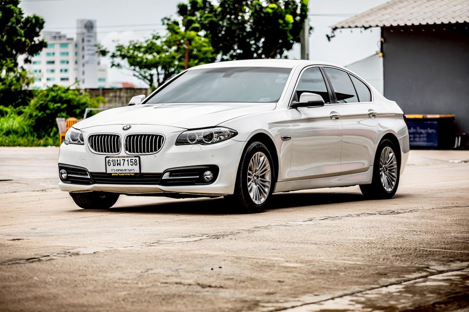 BMW 520d ดีเซล ปี 2016 สีขาว มือเดียวป้ายแดง