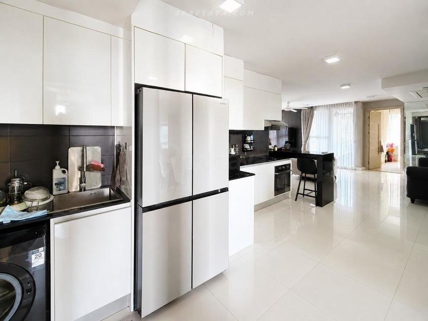 For Rent — Spacious 3-Bedroom Condo at Apus Condominium PattayaLarge condo for rent at Apus Condominium Pattaya, located in the city center near Big C 3