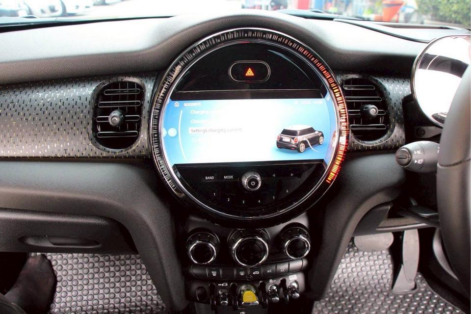 น่ารักน่าชัง Mini Cooper SE LCI 2021 ไฟฟ้า100% รถสภาพใหม่ ราคาคุ้มสุดๆ 8