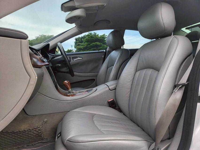 MERCEDES-BENZ CLS350 V6 (W219) 2005 ขายถูก รถหรูสภาพสวยๆ สมรรถนะสูง  16