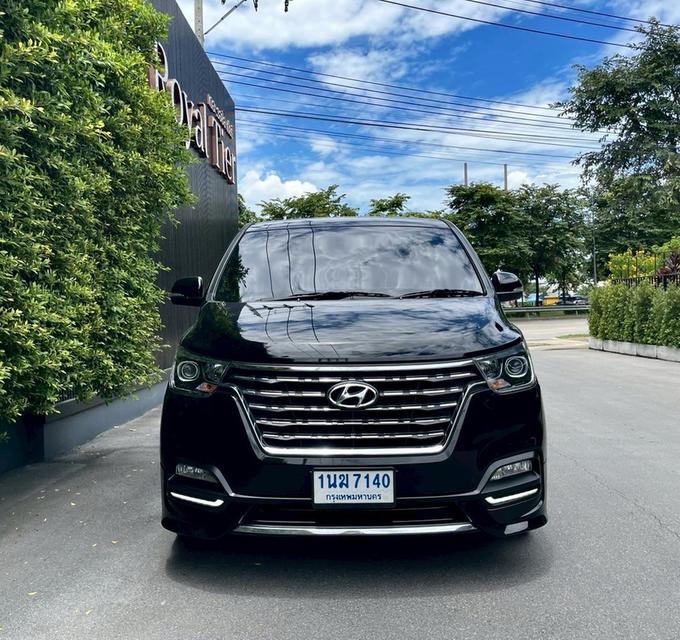 Hyunda H1 2.5 Elite ปี 18 สภาพสวย