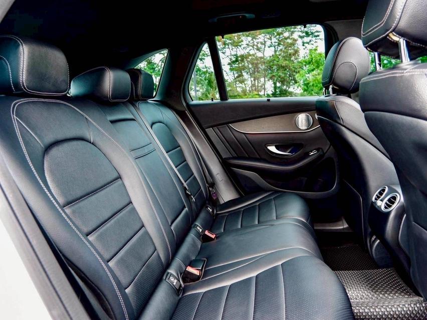 รหัสรถ PR87 + Benz GLC 300e 4MATIC AMG Dynamic จดทะเบียนปี 2022 16