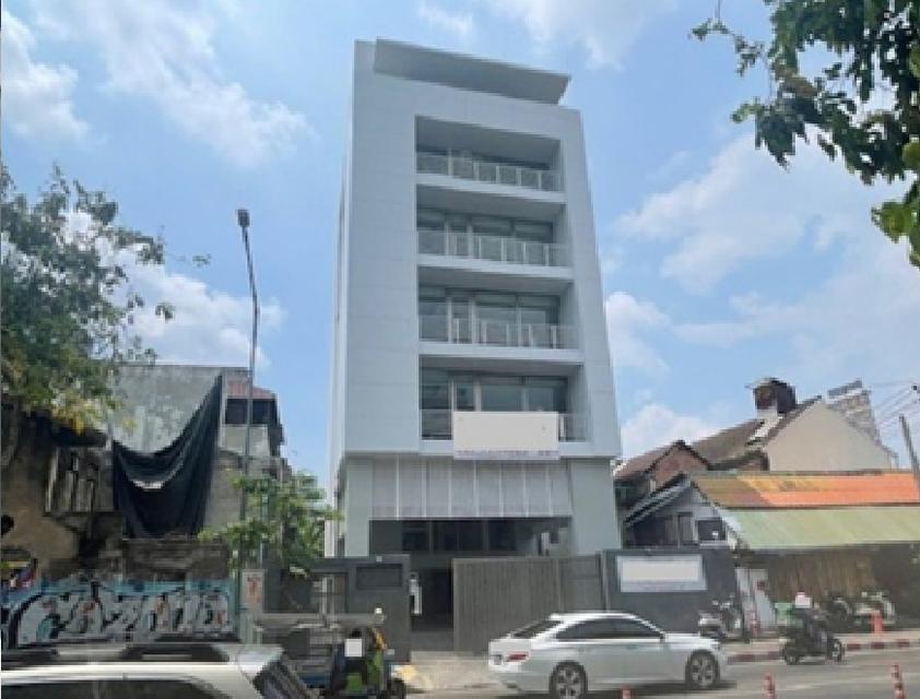 ให้เช่าอาคาร / อาคารสำนักงาน 7 ชั้น Standalone ย่านสี่พระยา ริมถนนสุรวงศ์ ทำเลดีมาก ใกล้ MRT หัวลำโพง เพียง 1 กิโลเมตร / จอดรถใต้อาคาร 10 คัน 1