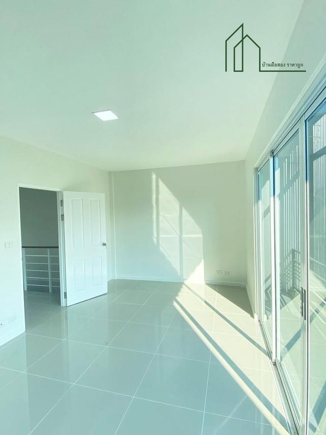 ทาวน์เฮาส์ 2 ชั้น หมู่บ้านเดอะทรัสต์ทาวน์ วงแหวน–ลำลูกกา  ราคาเพียง 1,880,000 บาท  รหัสทรัพย์ BT69015  หมู่บ้านเดอะทรัสต์ทาวน์ วงแหวน-ลำลูกกา 14