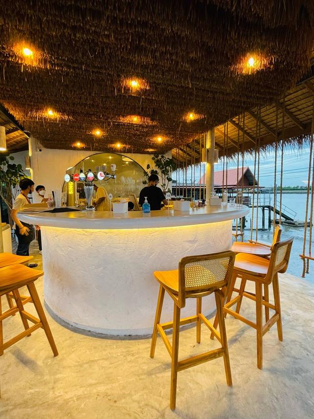 ให้เช่า /เซ้งกิจการ Rangnok Café&Bar คาเฟ่สไตล์บาหลีที่เกาะเกร็ด วิวหลักล้าน อาหารอร่อย ตั้งอยู่บนเกาะเกร็ด ริมแม่น้ำเจ้าพระยา พื้นที่ประมาณ 4 ไร่ 6
