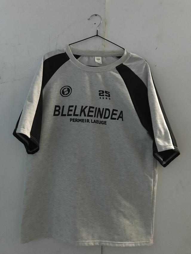 ขายเสื้อแขนยาวมือสอง