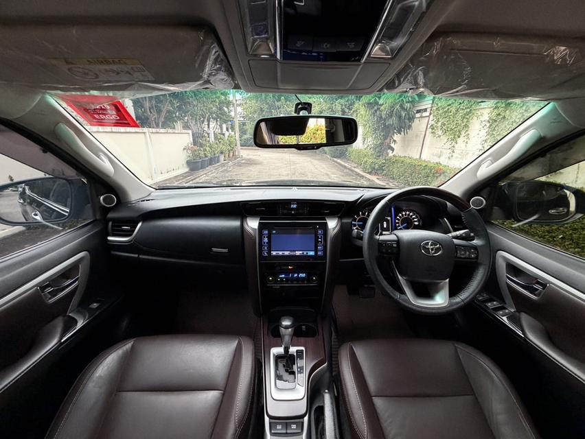 #toyota #fortunerTOYOTA FORTUNER 2.4 ขับ 2 ปี 15 สีดำ ประวัติศูนย์ ประกันชั้น1 เหลือถึงสิ้น รูปที่ 9