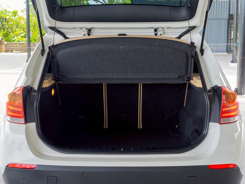 รหัสรถ 12AT6168 BMW X1 2.0 sDrive18i xLine( E84 ) | ปี : 2012 17