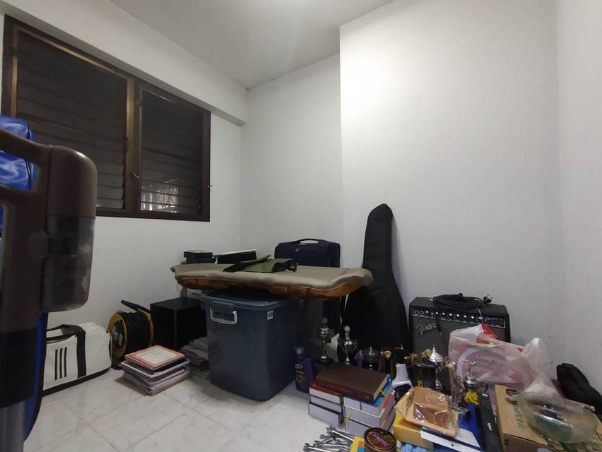 ขายบ้านเดี่ยว 2 ชั้นนอกโครงการ ใจกลางเพชรเกษม(ซอยเพชรเกษม 68)หลังมุมติดถนนซอย ขนาด 214 ตารางวา 14