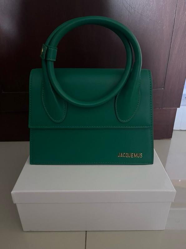 กระเป๋า Jacquemus สีเขียวสวยจ้า 3