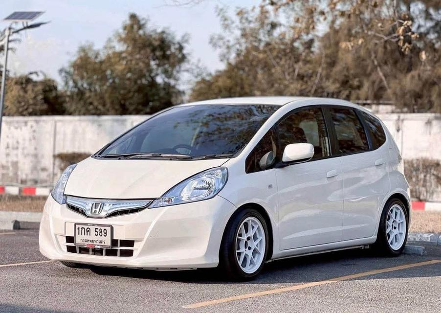 📣 ขายสดเท่านั้น!! HONDA JAZZ 1.3 HYBRID (GE Facelift) ปี 2012 รูปย่อยที่ 2