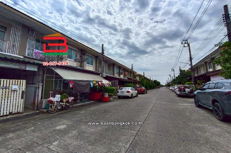 ทาวน์เฮาส์ หมู่บ้าน รื่นฤดี 5 เนื้อที่ 21.7 ตร.ว (ใกล้ตลาดหทัยมิตร) แขวงบางชัน เขตคลองสามวา กรุงเทพมหานคร 3