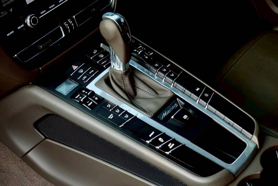 Macan 2.0 Turbo Facelift รูปที่ 17