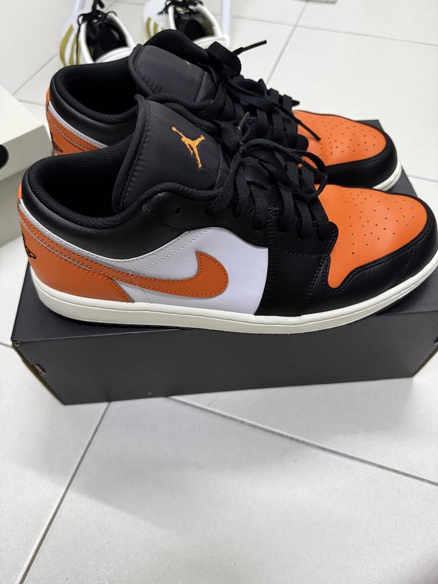 รองเท้าNike air jordan 1 low รูปที่ 2