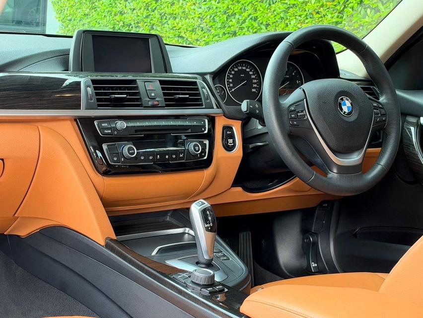 2018 BMW 320D F30 LCI รถมือเดียวป้ายแดง รถออกศูนย์ BMW THAILAND รถวิ่งน้อย เข้าศูนย์ทุกระยะ รถไม่เคยมีอุบัติเหตุครับ รูปที่ 12