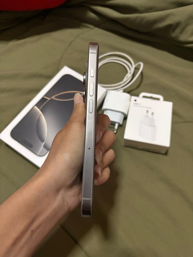ไอโฟน16 pro 18