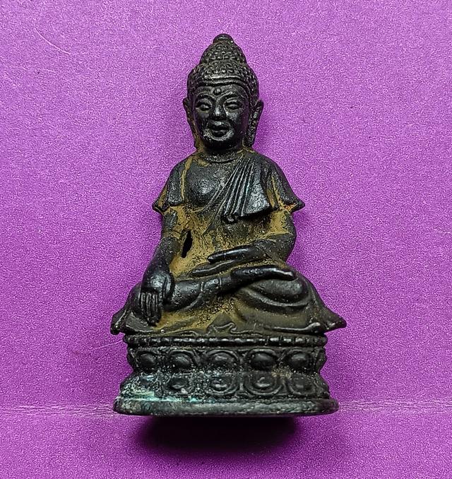 พระกริ่งหลวงปู่ขาวอนาลโย