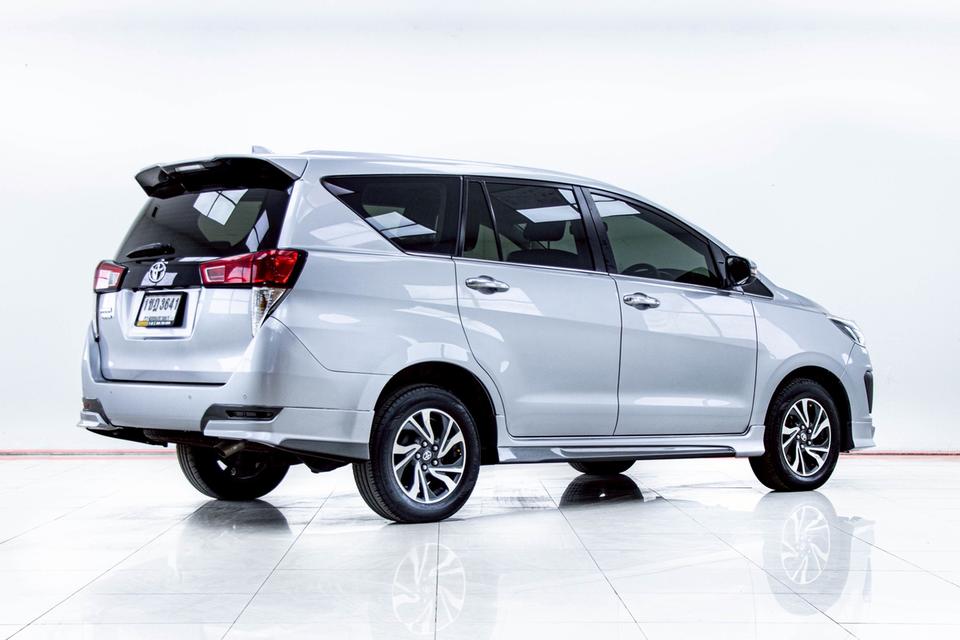 ✨ TOYOTA INNOVA 2.8 CRYSTA AT ปี 2021 ตัวท็อป Crysta รูปย่อยที่ 4