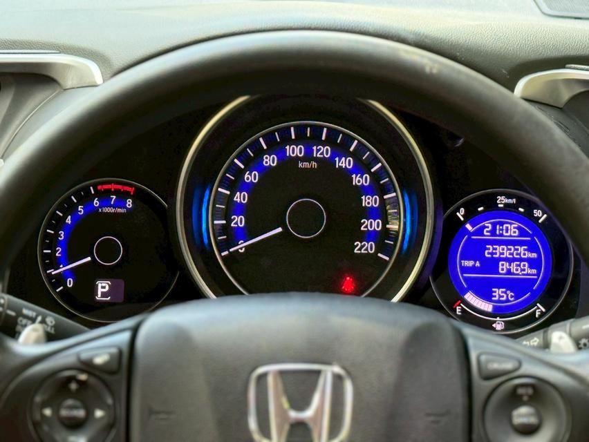 รหัสรถ PJP758 2015 HONDA JAZZ 1.5 SV i-VTEC 9