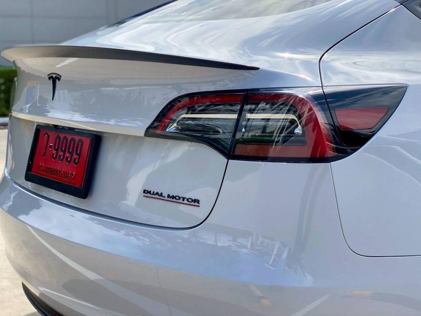 TESLA MODEL3 Long Range 2023 รถสีดำแร็บฟิล์มสีเทามา สวยปิ้งเลย 6