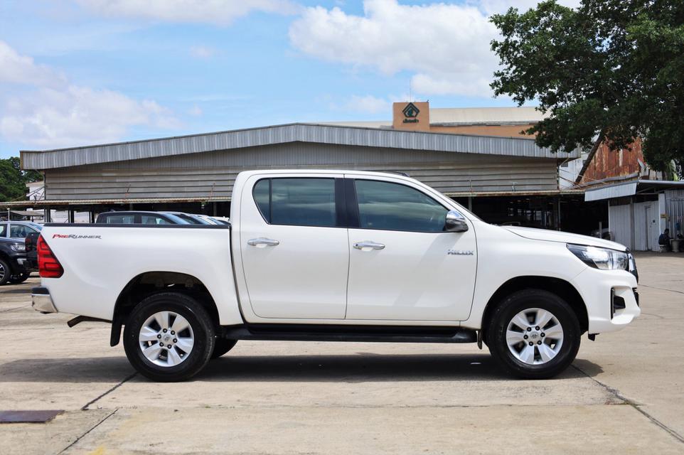 Toyota Revo Double Cab 2.4E  Prerunner auto รถสวย สีขาว  2