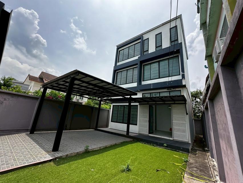 #ขายบ้านเดี่ยว 3 ชั้น สไตล์โมเดิร์น ทำเลทอง รัชโยธิน-วิภาวดี 46 ใกล้มหาวิทยาลัยเกษตรศาสตร์ 1