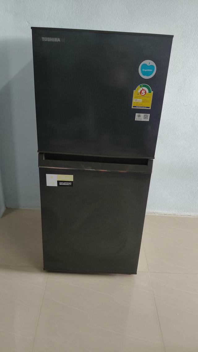 ตู้เย็น  6.5คิว 4500บาท 3