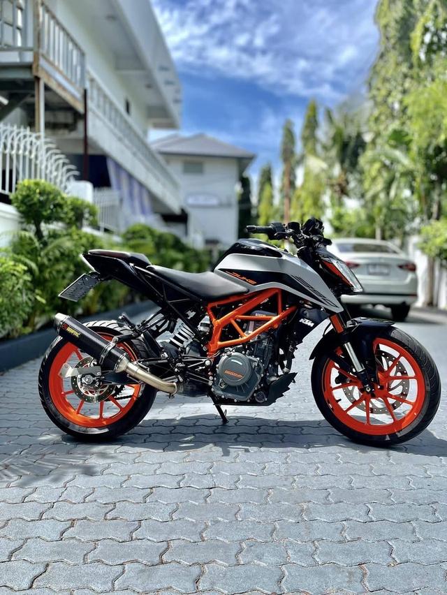 KTM Duke 390 สีเทา ปี 2022 2