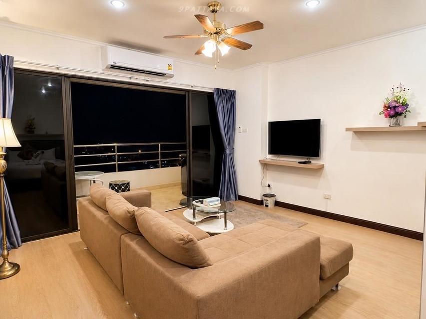 For Sale — View Talay 3 Jomtien, PratumnakBeachfront condo opportunity in View Talay 3 Jomtien, Building B, located on Pratumnak Soi 6. 4