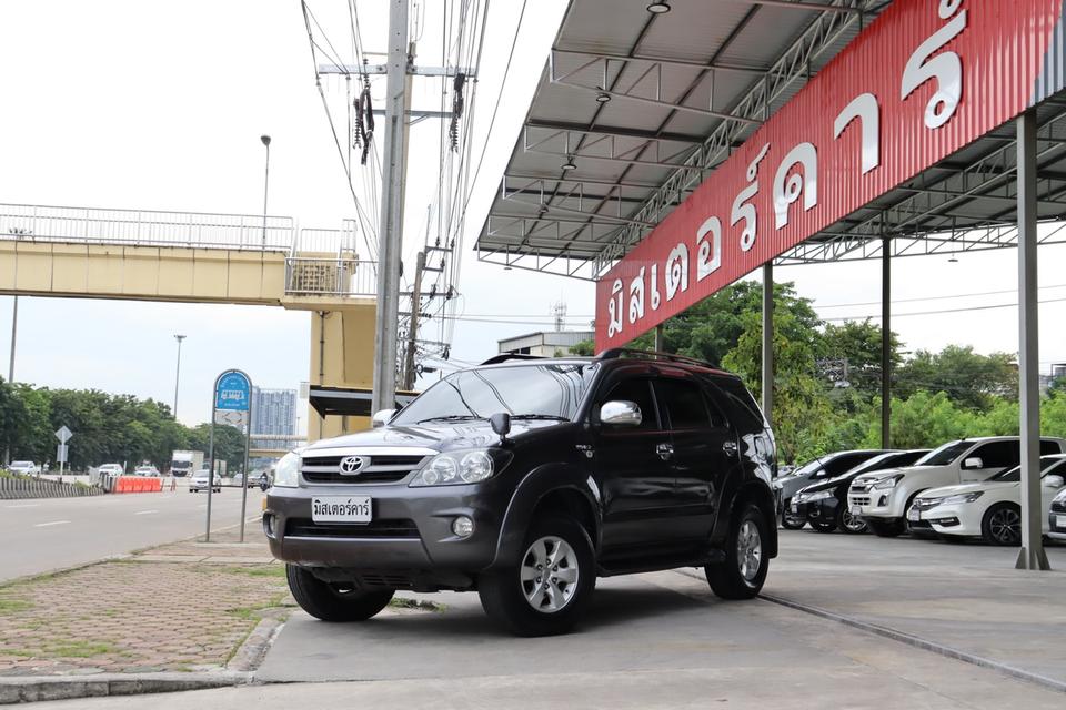 2005 TOYOTA FORTUNER 2.7V