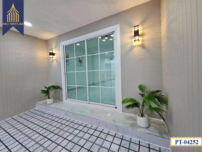 ขายด่วน นันทิชา 2 ไทรน้อย แต่งใหม่สวยพร้อมอยู่ 2