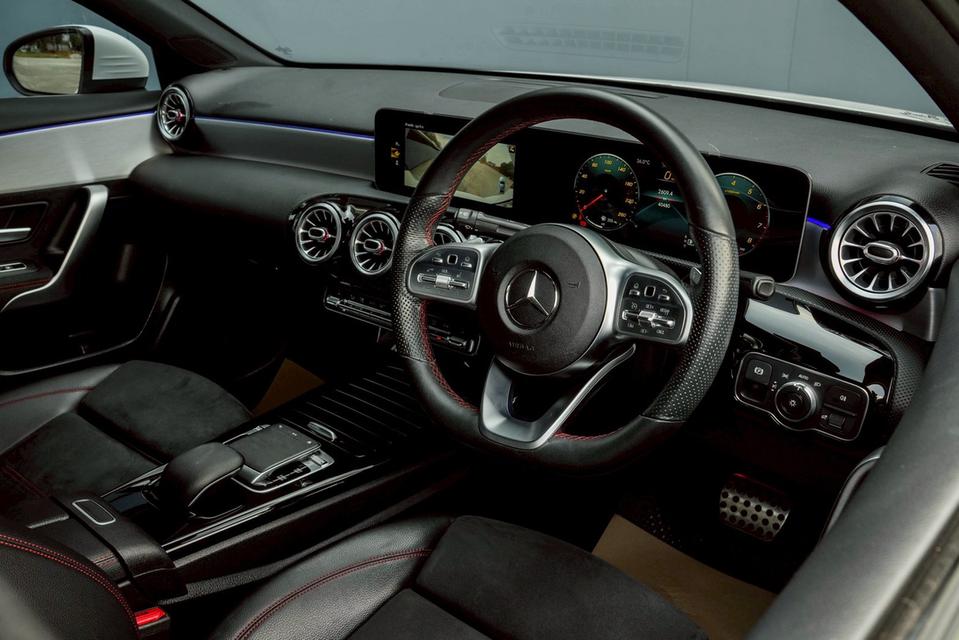 Mercedes-Benz A200 1.3 AMG Dynamic W177 AT 2020 รูปที่ 9