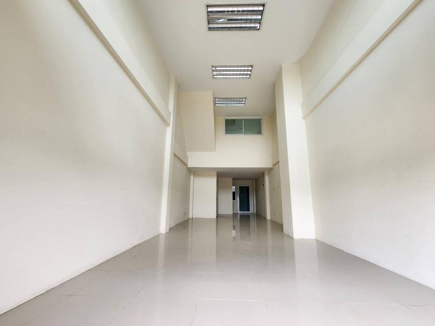 ขายด่วน! ถูกสุดในโครงการ อาคารพาณิชย์ 3.5 ชั้น ทำเลค้าขาย ติด ถ.บรมราชชนนี พร้อมเริ่มธุรกิจได้ทันที! 10