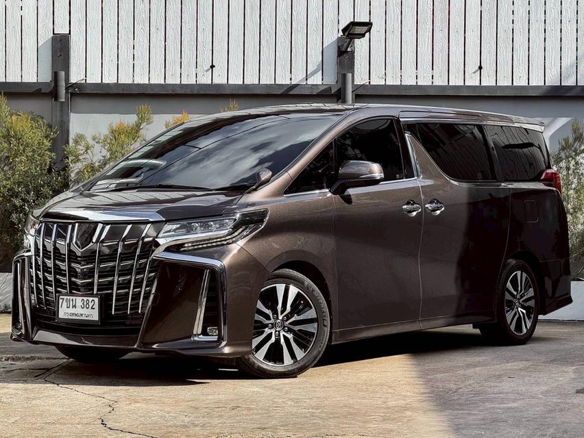 Toyota Alphard SC package