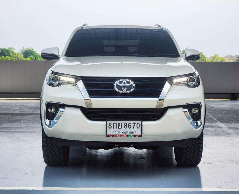 TOYOTA FORTUNER 2.4 V 2WD ปี 2019