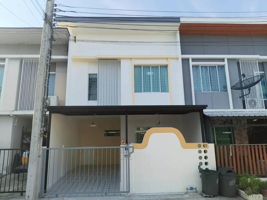 หมู่บ้าน พฤกษาวิลล์ 55/2 วงแหวน-รามอินทรา ซอยสุเหร่าคลองหนึ่ง 13 แขวงบางชัน เขตคลองสามวา 1