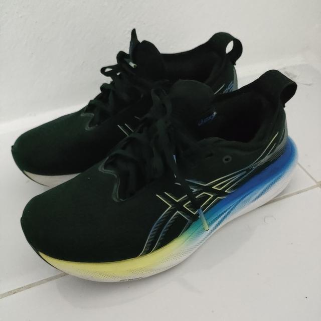 ASICS Gel-nimbus 25 size 43.5 3