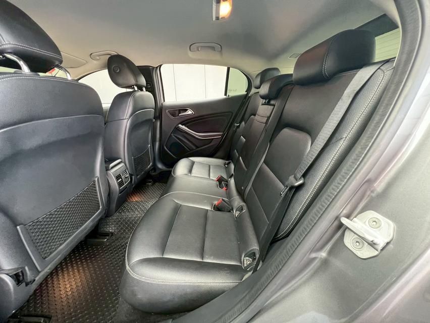 ปี 2019 BENZ GLA-CLASS, 200 โฉม W156 ปี14-20 สีเทา เกียร์ออโต้ มือเดียวป้ายแดง รูปที่ 10