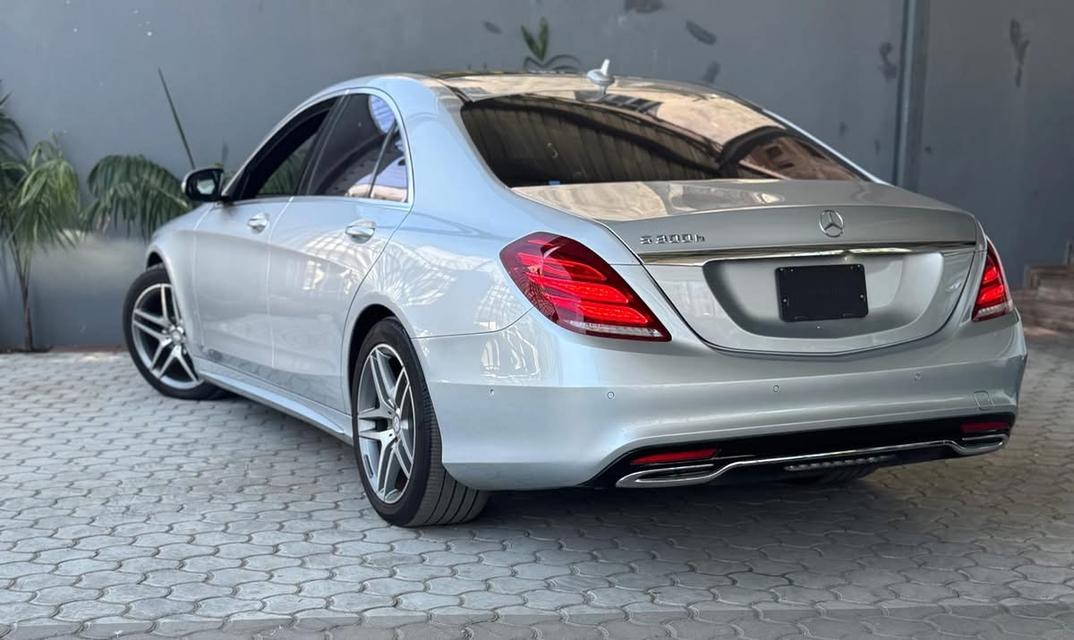 Mercedes-Benz S-Class ปี 2006 สีเทา 3