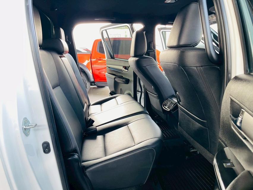 TOYOTA HILUX REVO2.4ROCCO PRERUNNER AUTO 2WD ปี22จด23 สีขาว มือแรก ดูรถได้ที่ตลิ่งชัน กทม.ไมล์แท้ 56,xxxกม.เครื่องดีเซล 2,400cc.ขับ2 พวงมาลัยเพาเวอร์M รูปที่ 14