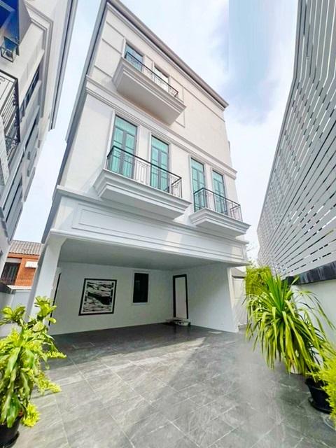 BTS พระโขนง 400 ม. Pool Villa สุขุมวิท 63-69 ให้เช่าคฤหาสน์หรู 3ชั้น 62ตร.วา.412ตร.ม.พร้อมเฟอร์ แอร์ ซ.สุขุมวิท 65-69 5  1